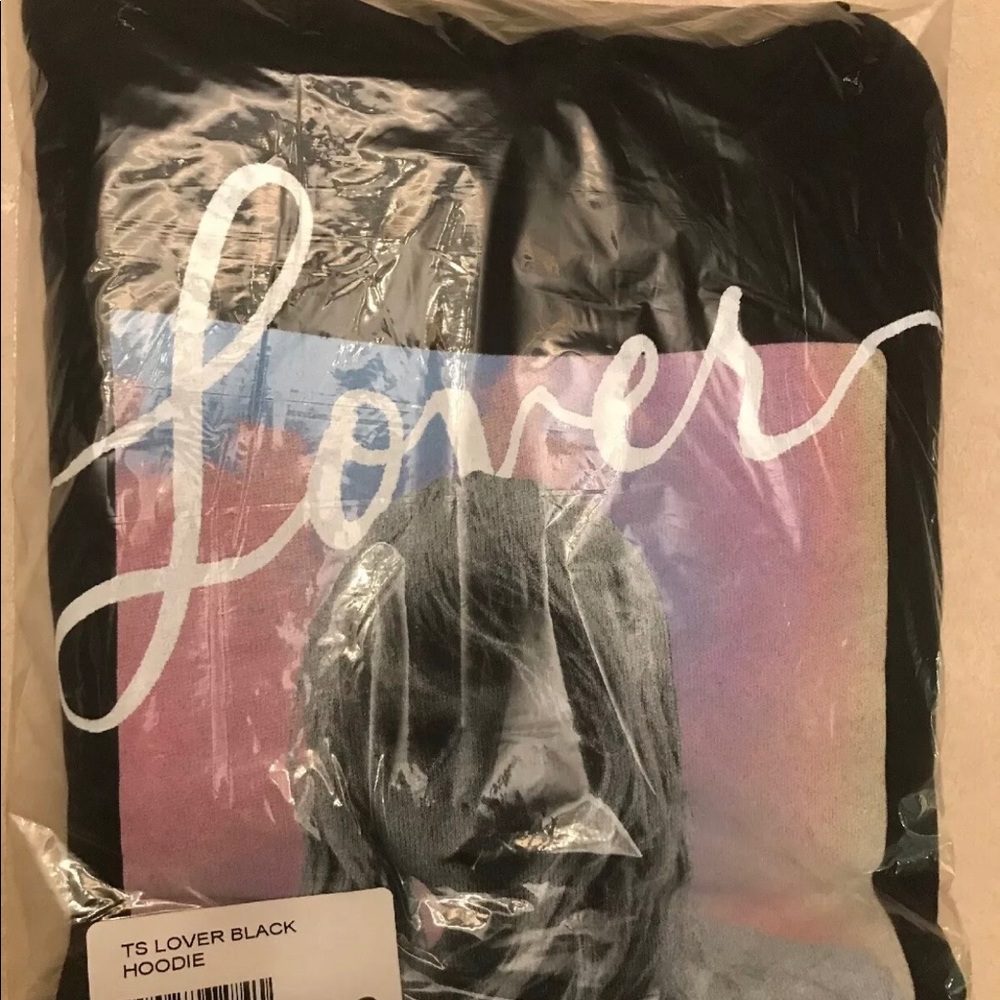 Taylor Swift Black Hoodie Album Cover - Picture 3 of 6